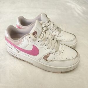 Authentic NIKE Gamma Force Women's Size 6 Shoes Sneakers White & Pink FZ3613 100